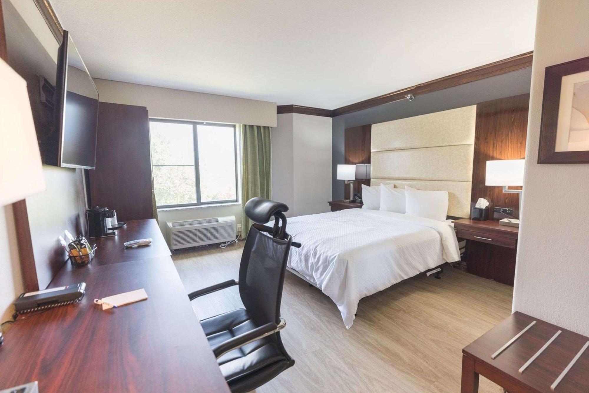 The Leo Collection Detroit, Ascend Hotel Collection Lincoln Park Zewnętrze zdjęcie